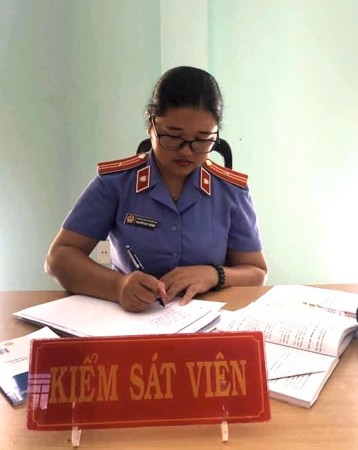 Nữ Kiểm sát viên bản lĩnh, vững về chính trị, giỏi về nghiệp vụ, tinh thông về pháp luật, công tâm và bản lĩnh, kỷ cương và trách nhiệm
