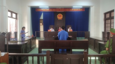 VKSND huyện Hiệp Đức phối hợp với TAND huyện  tổ chức phiên tòa rút kinh nghiệm