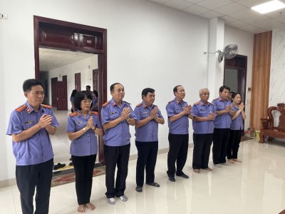 LÃNH ĐẠO, CÔNG CHỨC VKSND TỈNH QUẢNG NAM DÂNG HƯƠNG KỶ NIỆM 133 NĂM NGÀY SINH CHỦ TỊCH HỒ CHÍ MINH (19/5/1890 – 19/5/2023)