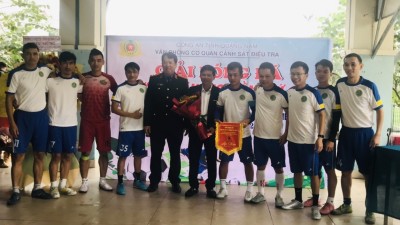 VKSND TỈNH QUẢNG NAM THAM GIA GIẢI BÓNG ĐÁ 5 NGƯỜI KỶ NIỆM 72 NĂM NGÀY TRUYỀN THỐNG LỰC LƯỢNG VĂN PHÒNG CƠ QUAN CẢNH SÁT ĐIỀU TRA