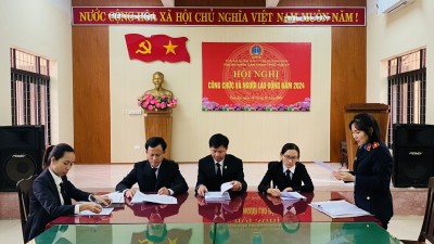 KIỂM SÁT VIÊN VKSND THÀNH PHỐ TAM KỲ THAM GIA PHIÊN HỌP XÉT RÚT NGẮN THỜI GIAN THỬ THÁCH ÁN TREO VÀ GIẢM THỜI HẠN CHẤP HÀNH ÁN PHẠT CẢI TẠO KHÔNG GIAM GIỮ TRONG ĐỢT TẾT NGUYÊN ĐÁN GIÁP THÌN 2024