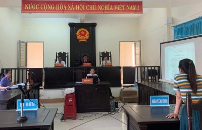 VKSND huyện Nam Giang phối hợp với TAND huyện Nam Giang tổ chức phiên Tòa rút kinh nghiệm và trình chiếu tài liệu, chứng cứ bằng hình ảnh tại phiên tòa
