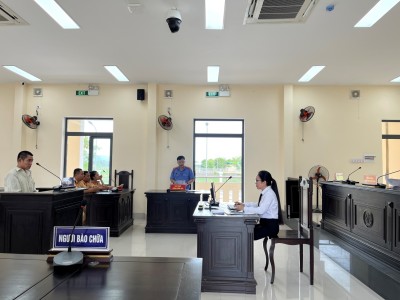 VKSND huyện Đại Lộc phối hợp cùng với TAND tổ chức phiên toà xét xử vụ án hình sự theo thủ tục rút gọn