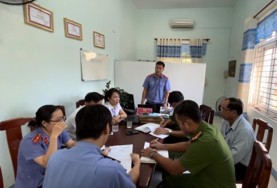VKSND Huyện Núi Thành trực tiếp kiểm sát việc tiếp nhận, giải quyết nguồn tin về tội phạm và kiểm sát việc Thi hành án hình sự tại các xã, thị trấn