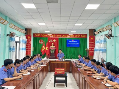 VKSND CẤP CAO TẠI THÀNH PHỐ ĐÀ NẴNG KIỂM TRA CÔNG TÁC TẠI VKSND THỊ XÃ ĐIỆN BÀN