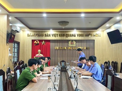 VKSND thị xã Điện Bàn trực tiếp kiểm sát công tác tạm giữ, tạm giam và thi hành án phạt tù tại Công an thị xã Điện Bàn