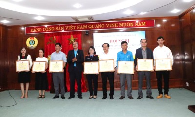 Công đoàn VKSND tỉnh Quảng Nam đón nhận Bằng khen của Tổng Liên đoàn Lao động Việt Na
