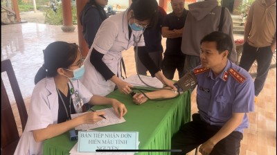 Viện kiểm sát nhân dân huyện Đông Giang tham gia ngày hội hiến máu tình nguyện năm 2025