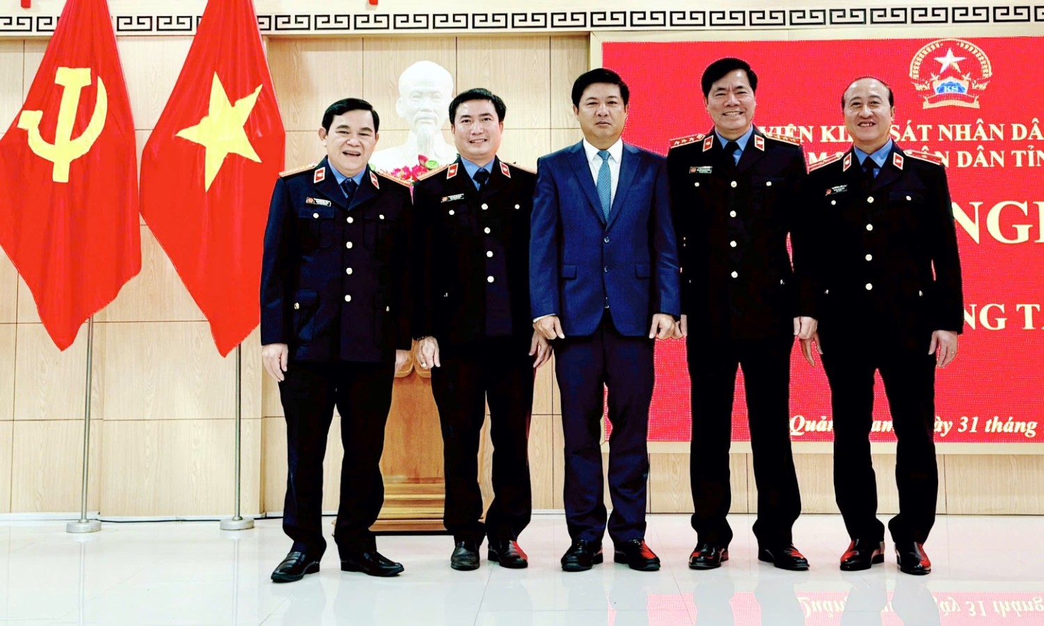 VKSND tỉnh Quảng Nam tổ chức Hội nghị triển khai công tác năm 2025 và đón nhận cờ thi đua ngành Kiểm sát nhân dân
