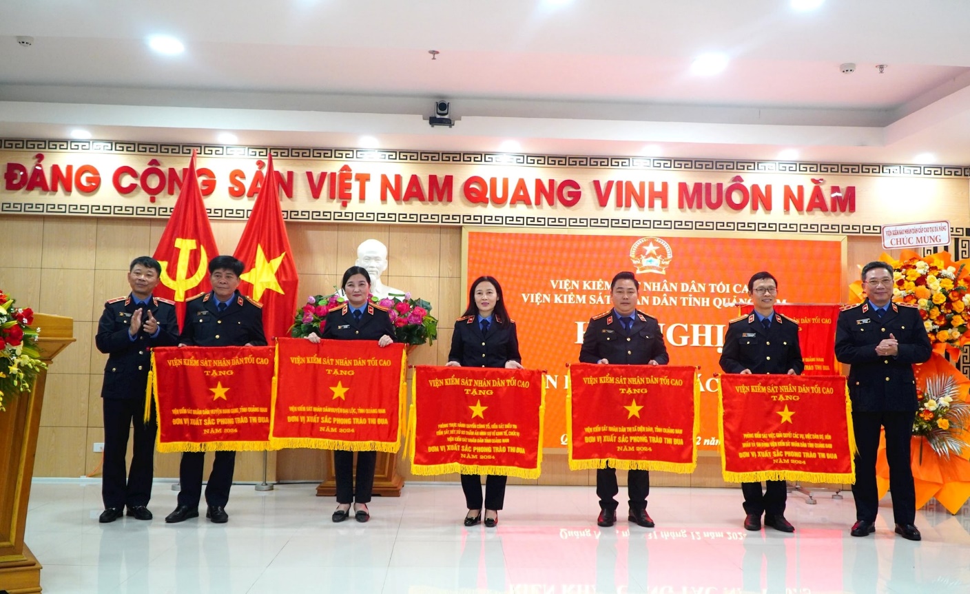 VKSND tỉnh Quảng Nam tổ chức Hội nghị triển khai công tác năm 2025 và đón nhận cờ thi đua ngành Kiểm sát nhân dân