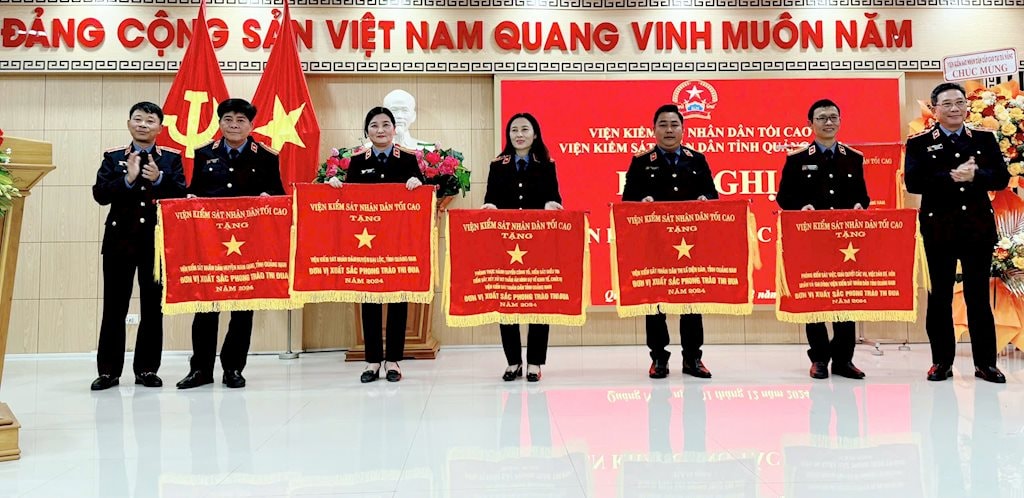 Cảm nhận về một nữ Viện trưởng cần mẫn, trách nhiệm