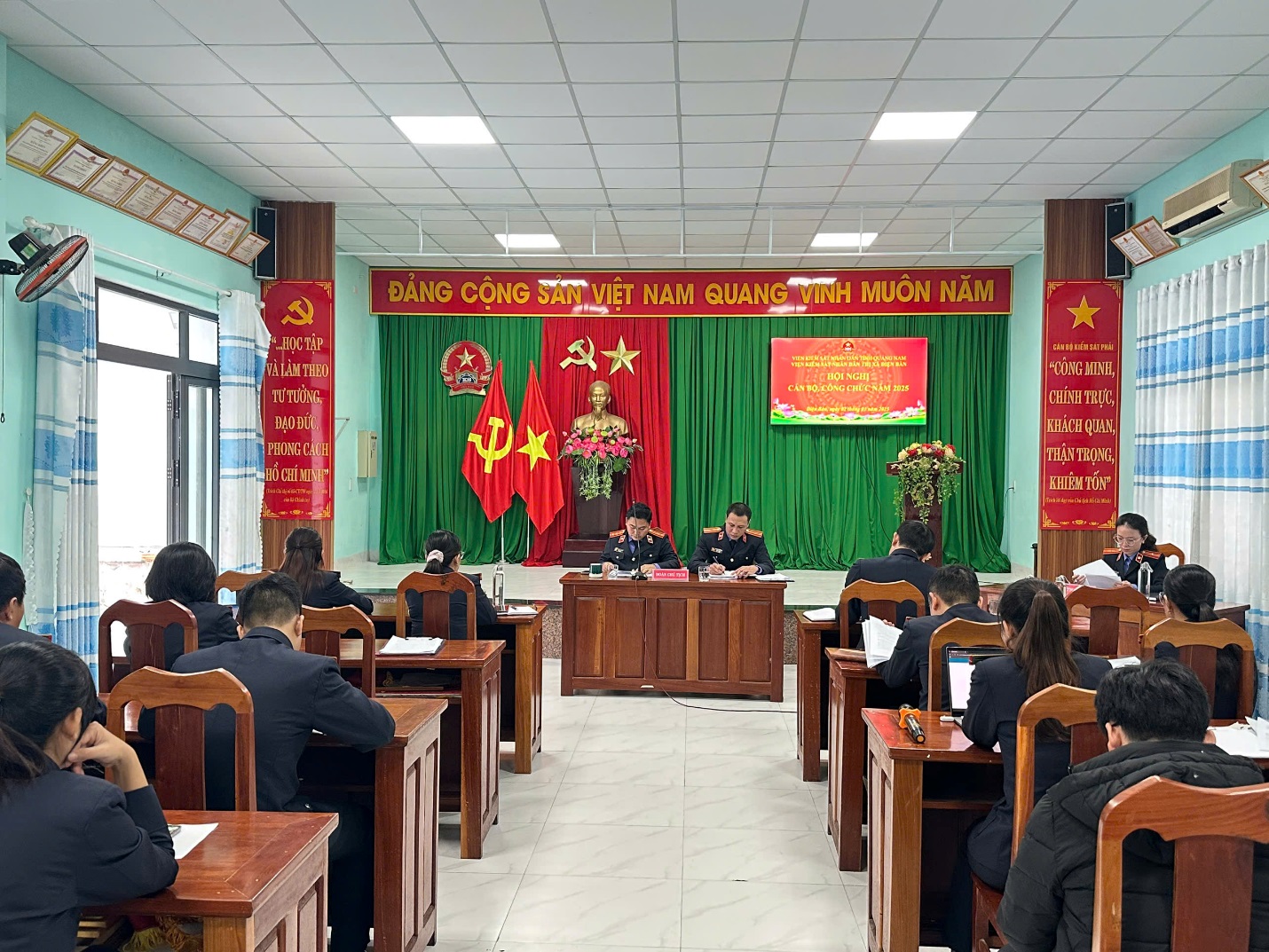 VKSND thị xã Điện Bàn tổ chức Hội nghị cán bộ công chức, người lao động năm 2025